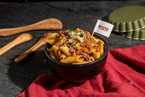 PENNE BOLOGNAISE